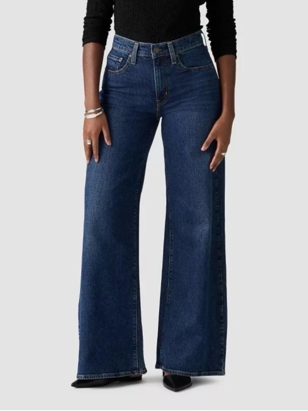 NWOT Levi's 728 High Rise Wide Leg Jeans Woodstock Size 32